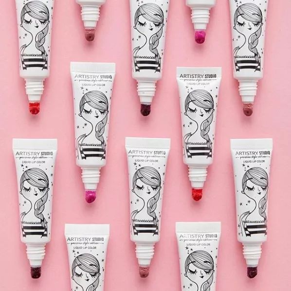 埃菲尔铁塔杏粉色,埃菲尔铁塔艺术风格