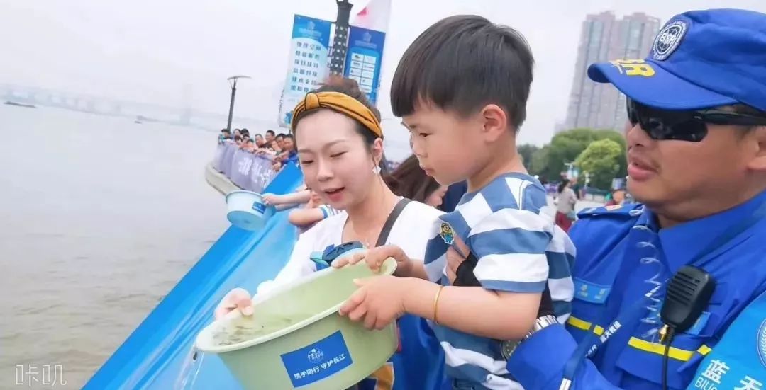 注册要手持身份证安全吗,注册携华出行显示身份证已存在