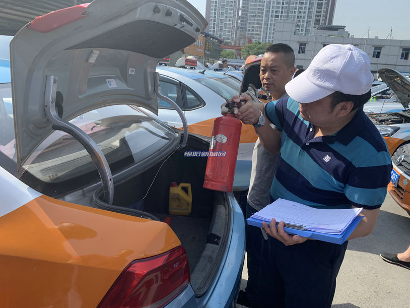 爱心送考车集结,爱心送考车预约