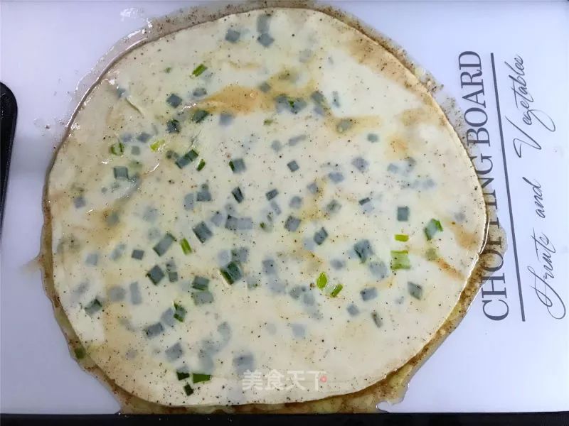 吃剩的饺子皮这样做，简单又好吃，简直香skr人