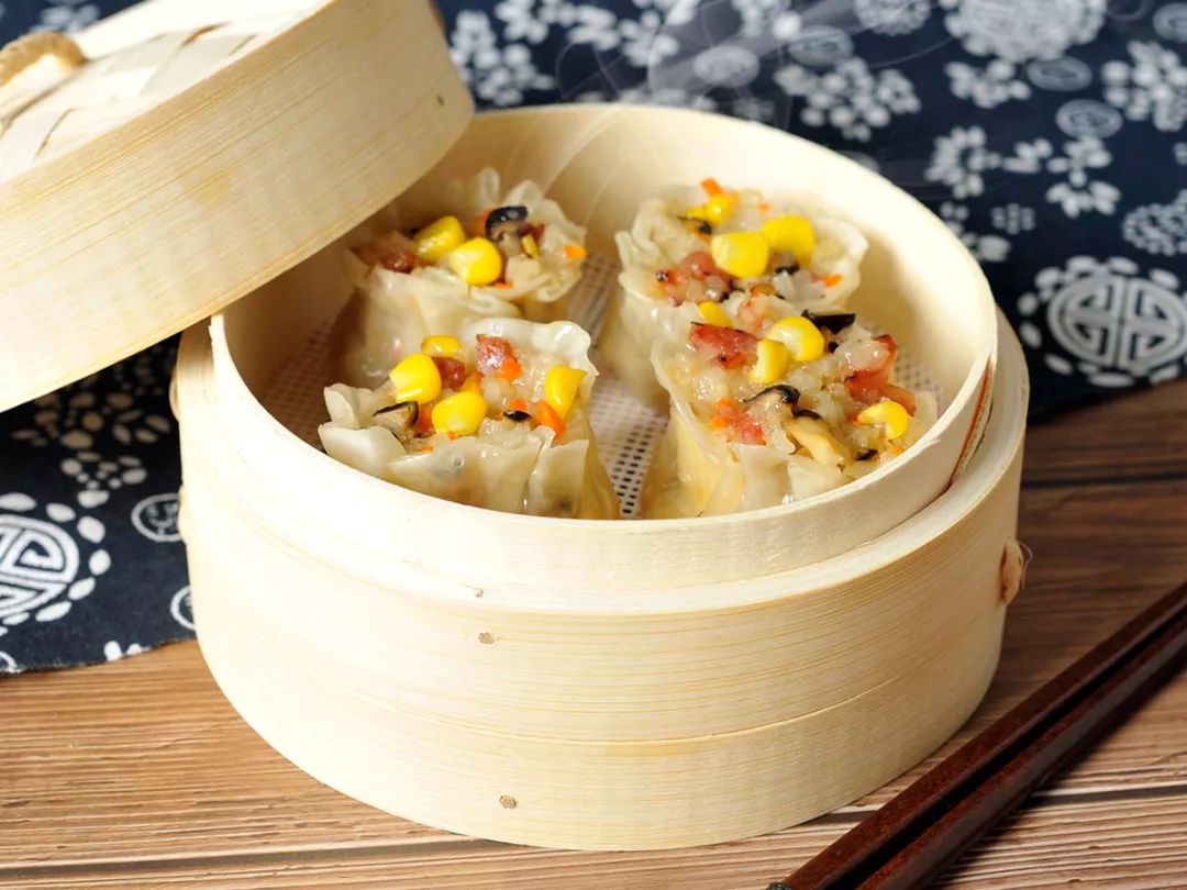 吃剩的饺子皮这样做，简单又好吃，简直香skr人