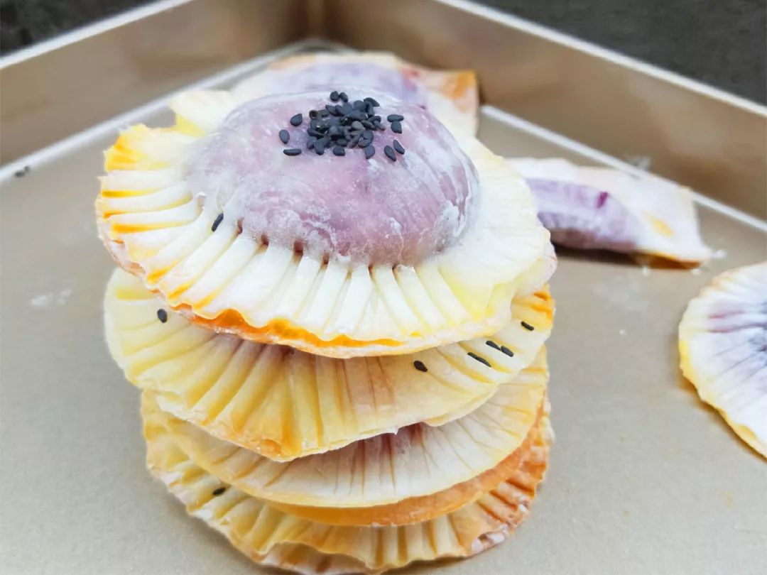 吃剩的饺子皮这样做，简单又好吃，简直香skr人