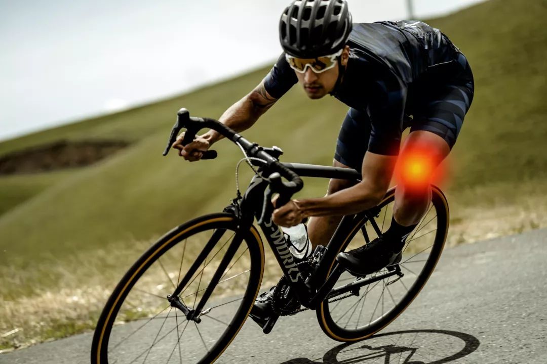 一顿骑行猛如虎,一顿操作猛如虎摔得浑身都是土