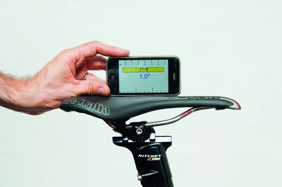 一顿骑行猛如虎,一顿操作猛如虎摔得浑身都是土