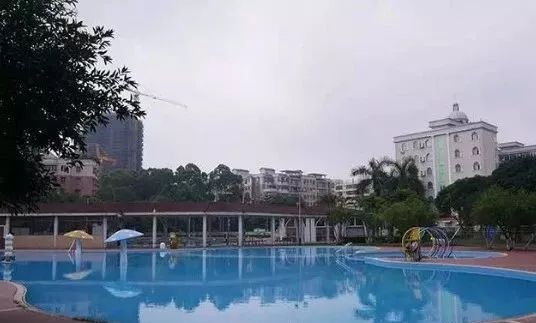 造浪池水滑梯,造浪池最好玩的水上乐园