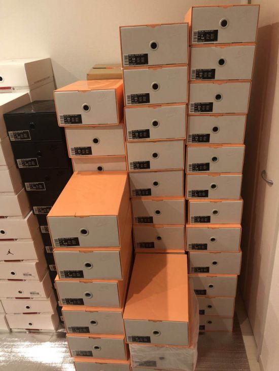 潮鞋玩家兼职炒鞋两年赚30万,天价潮鞋生意经验