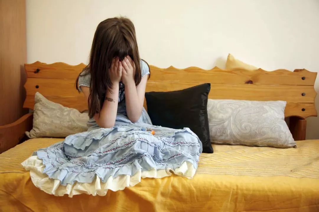 疫情期间家长怎么正确引导孩子,小孩出现四种情况家长要关注了