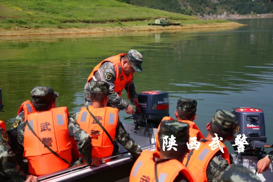 水上精兵训练方法视频,水上尖兵完整版