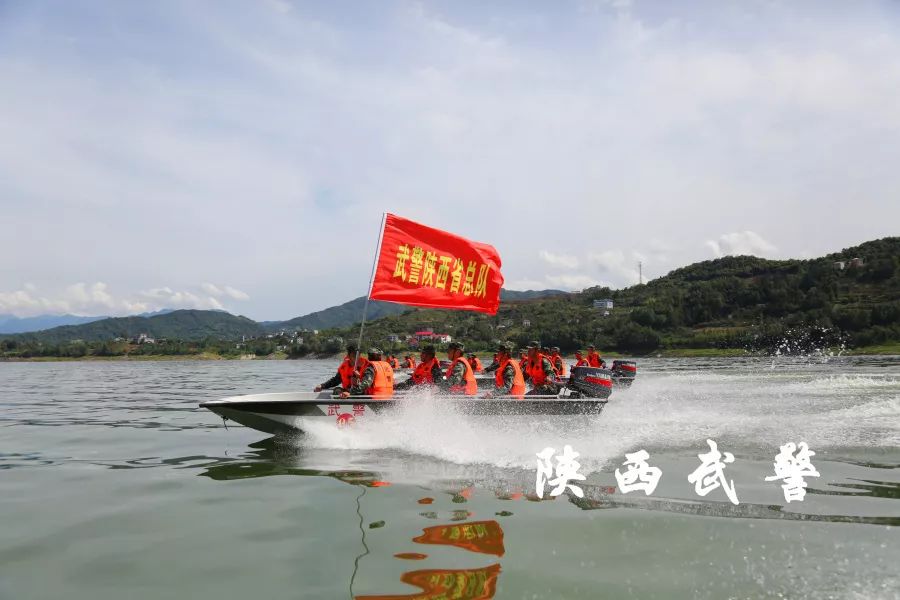 水上精兵训练方法视频,水上尖兵完整版
