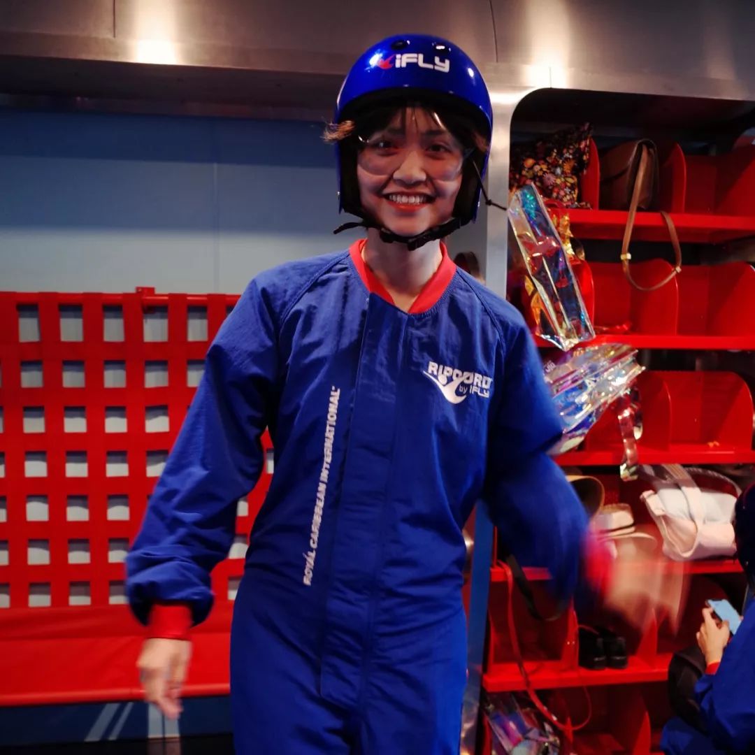 亚洲最大号游轮,亚洲最豪华游轮经过太平洋