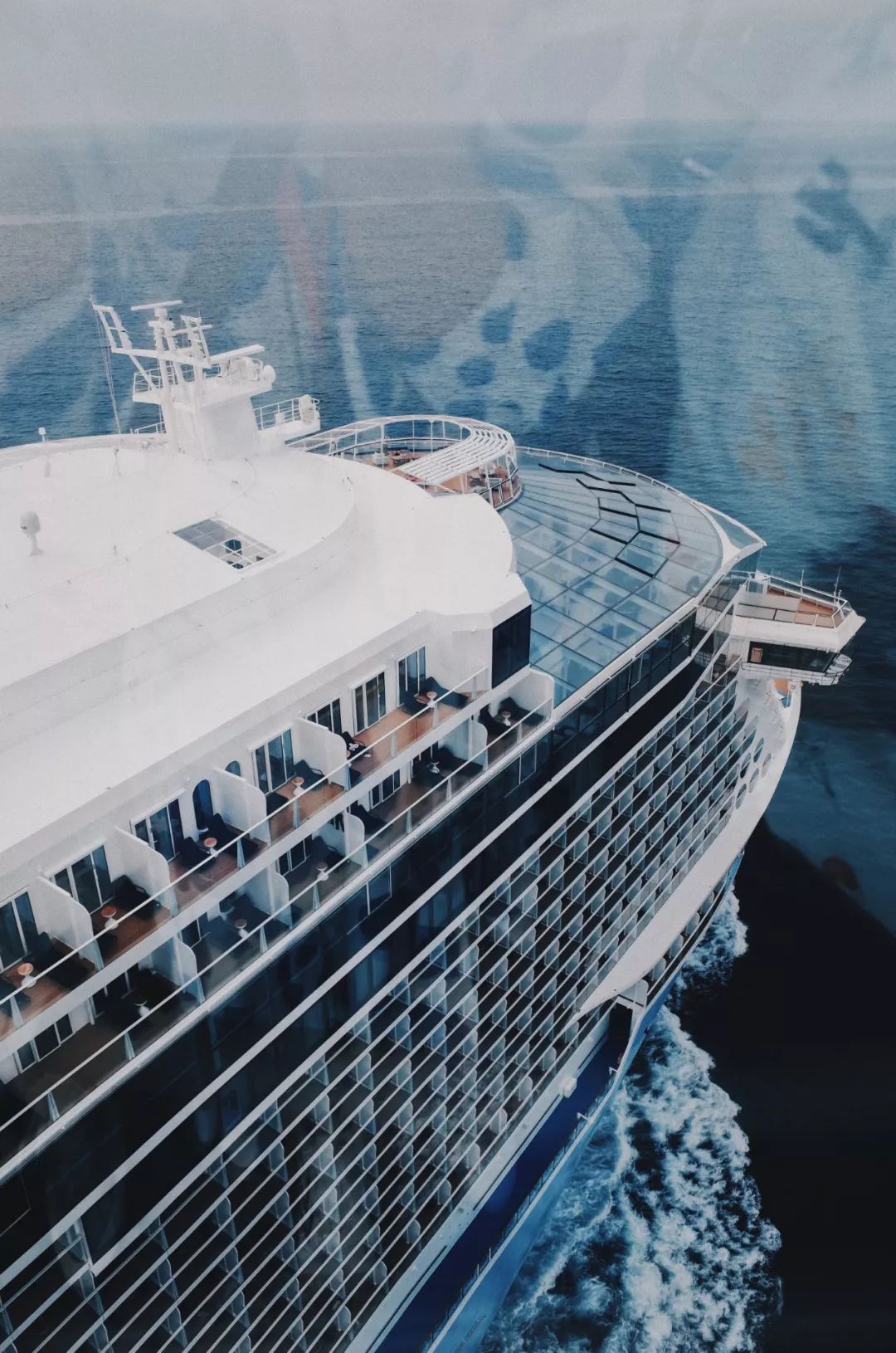 亚洲最大号游轮,亚洲最豪华游轮经过太平洋