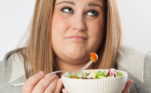 减肚子和屁股上的赘肉的最快方法,屁股大如何减屁股肉