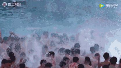 「长隆玩水季」￥84起畅玩长隆水上乐园，女士票/中高考生票/夜场票任你挑！还有电影主题智能民宿，轻松玩转长隆