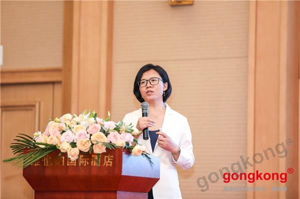 一天两场论坛，场场爆满，他们如何看这两个行业