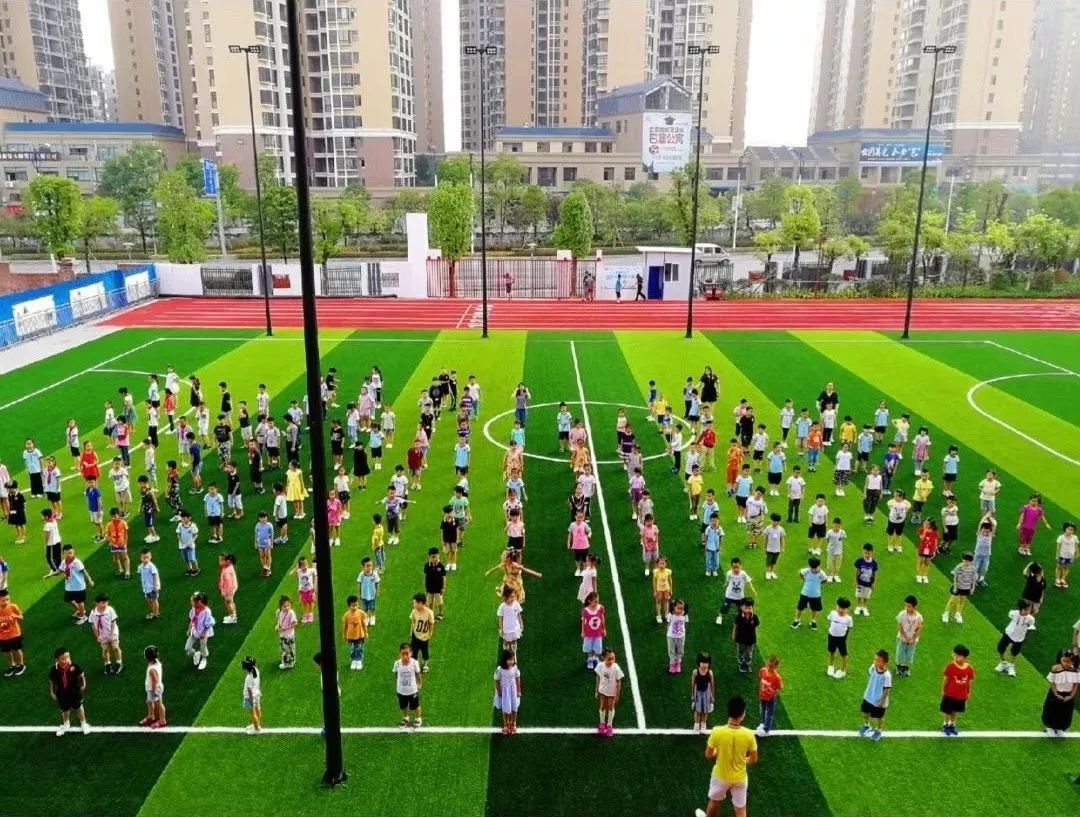 临桂学校事件,桂林小学校方回应