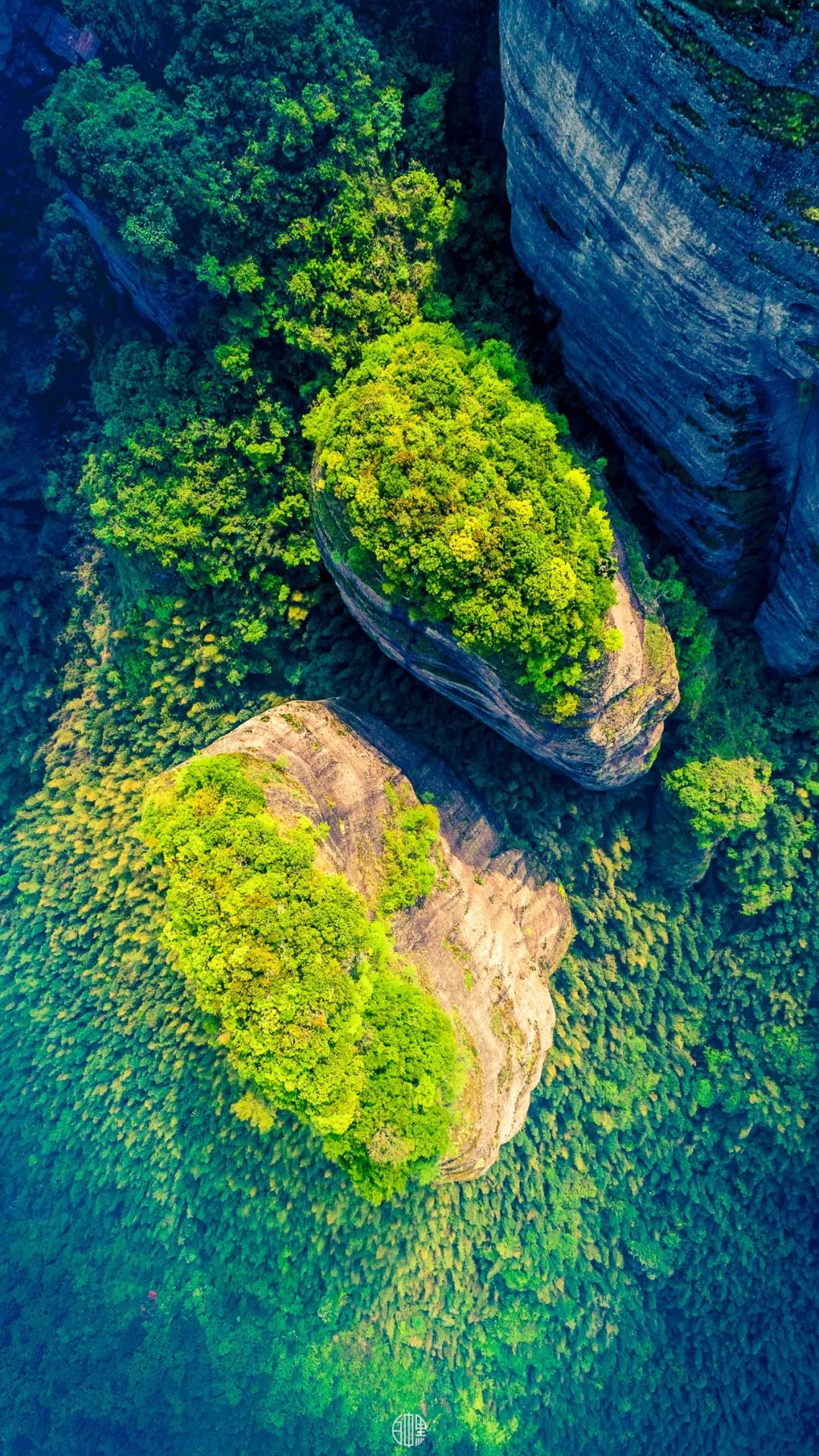 「荐读」朋友圈消失两年，他独自航拍中国，照片惊艳世界