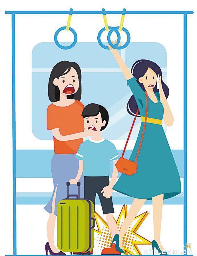 男孩坐地铁鞋被踩掉了,坐地铁被踩脚了