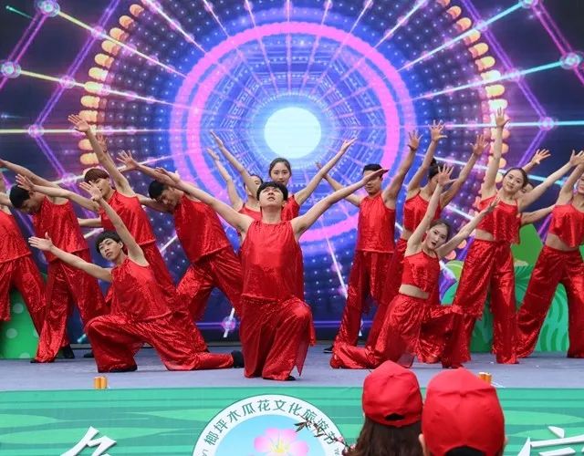 长阳是一个山清水秀的好地方,长阳很美的城