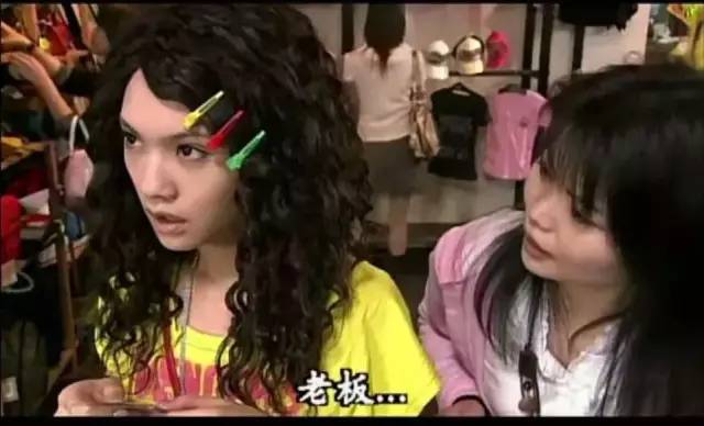 为什么我女朋友的照片头上都是蝴蝶？