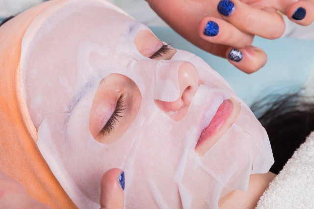 毛孔粗大用四个方法轻松收缩毛孔,毛孔粗大收缩毛孔最有效的小妙招