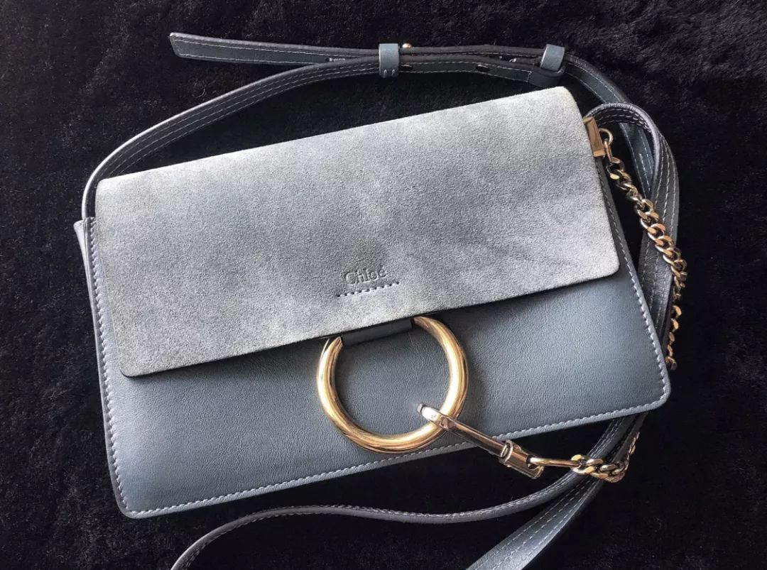 prada包包日常护理 (包包的护理方法和关注事项)