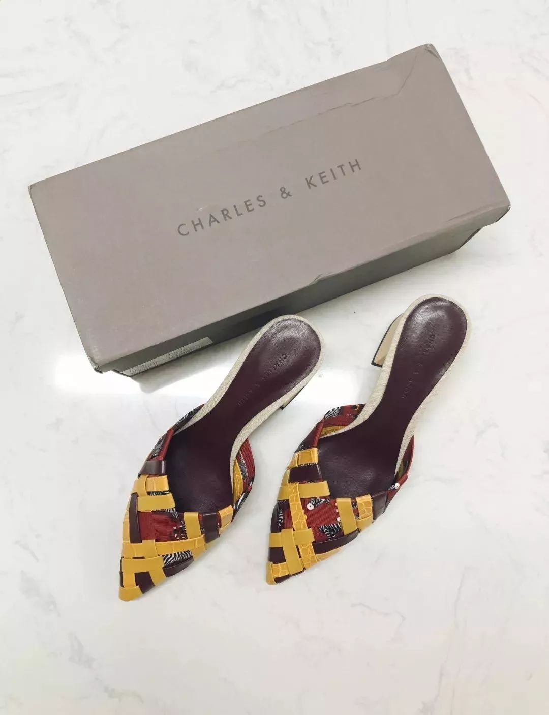 prada包包日常护理 (包包的护理方法和关注事项)