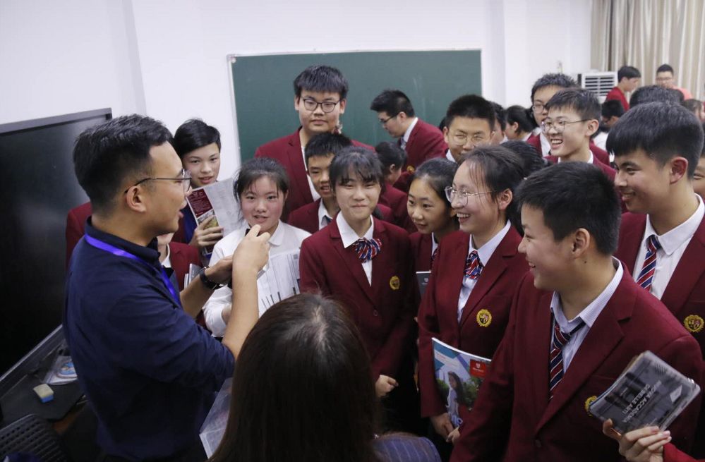 2022年南昌一类重点高中录取分数,南昌市初升高重点高中录取率排名