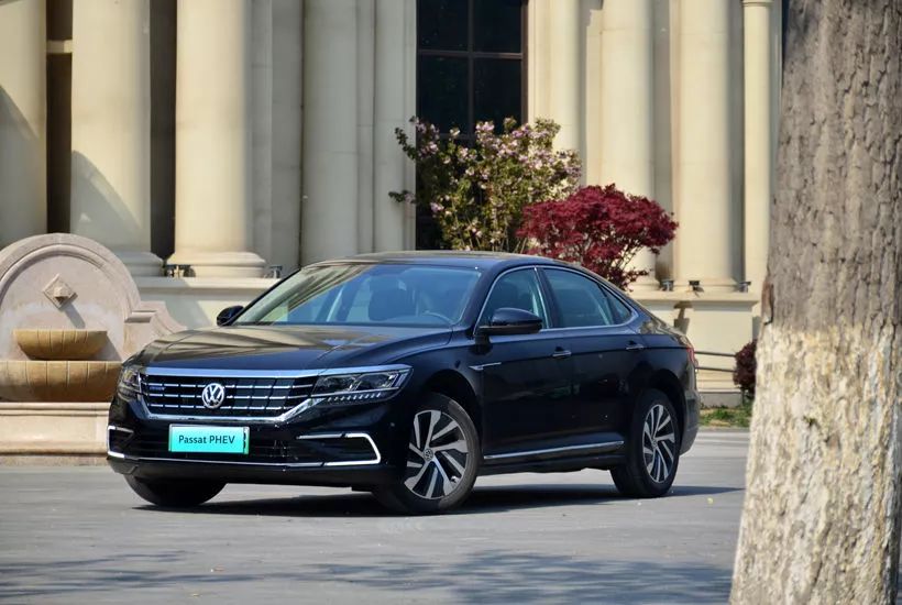 领克031.5t三缸混动,领克03怎么样四缸