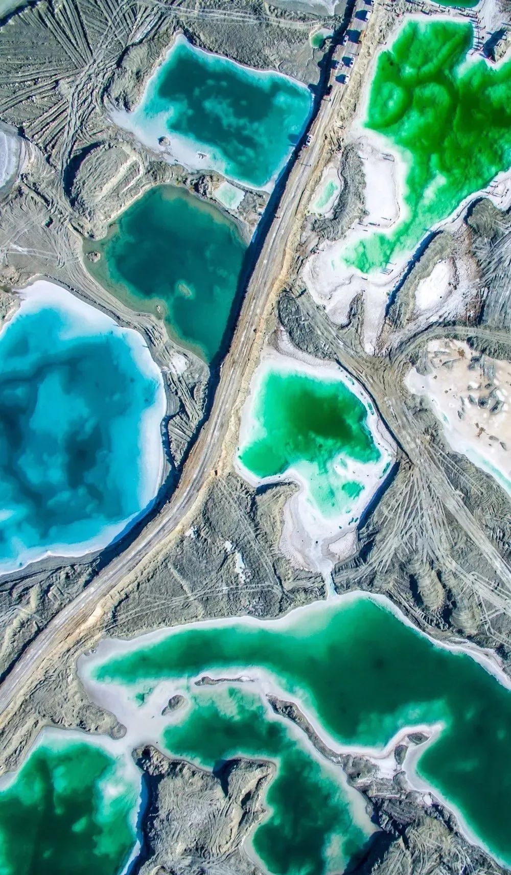 「荐读」朋友圈消失两年，他独自航拍中国，照片惊艳世界