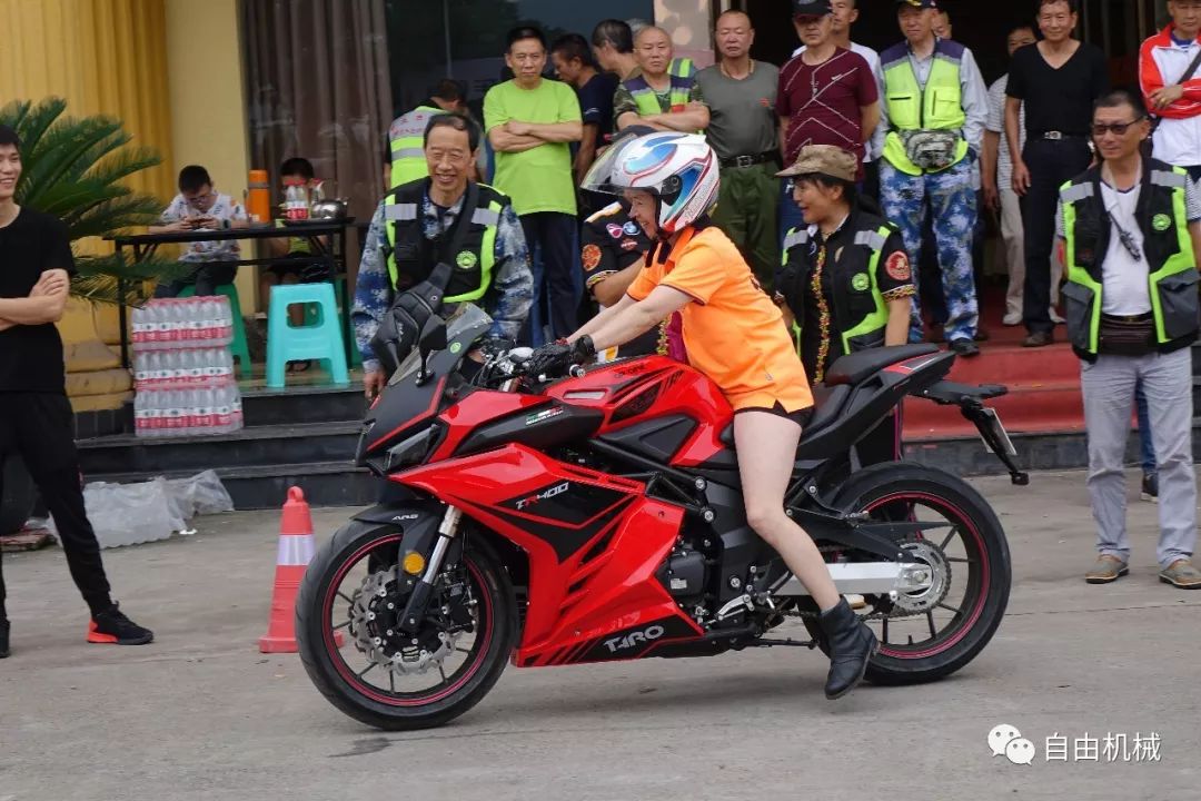 小小的山城,小小山城