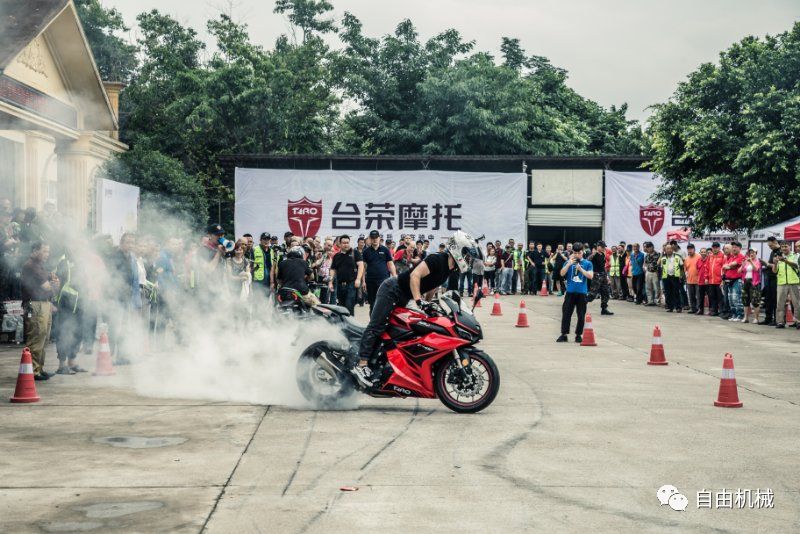 小小的山城,小小山城