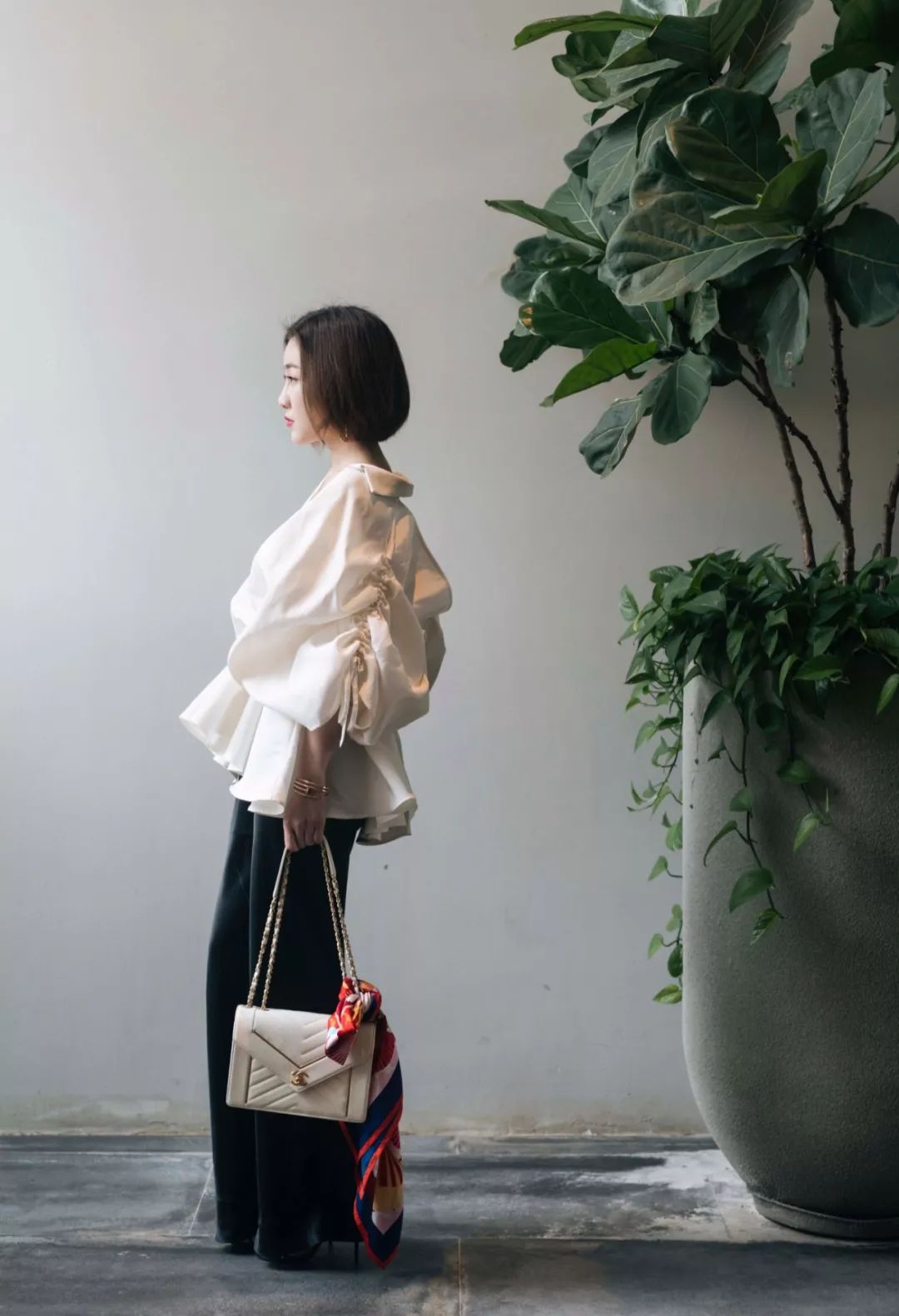 为什么白衬衫不能随便穿,为什么白衬衫是职业装