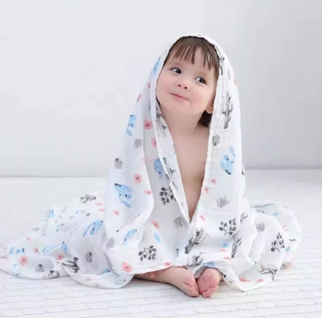 婴儿浴巾面巾,婴儿用的四层纱布浴巾