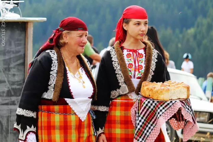 别只去英国法国了，欧洲还有个保加利亚，景美人美还便宜