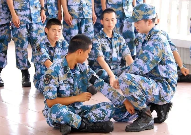 00后新兵显现的新特点及措施,新兵前后对比照