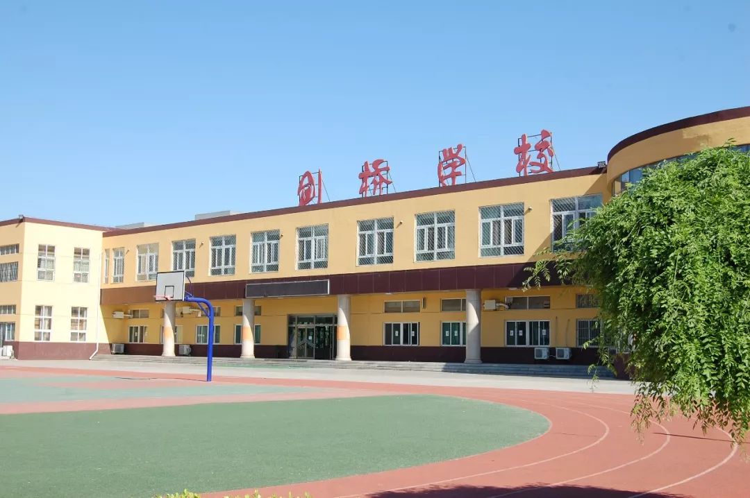 一匹黑马冲出重围,一匹黑马完整版后续