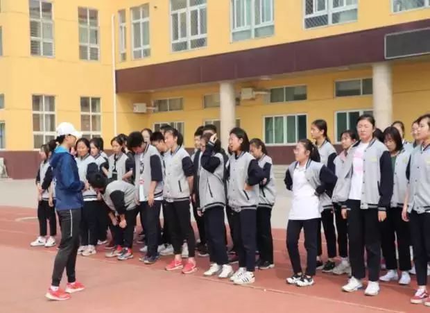 一匹黑马冲出重围,一匹黑马完整版后续