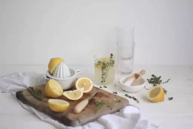 砧板抹油不会发霉,砧板不发霉的小技巧