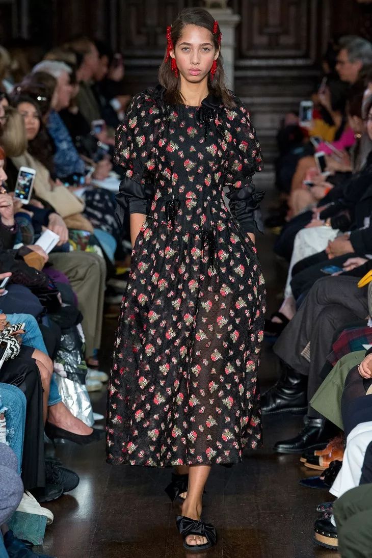 平底拖鞋｜想穿得高级，就选这10双