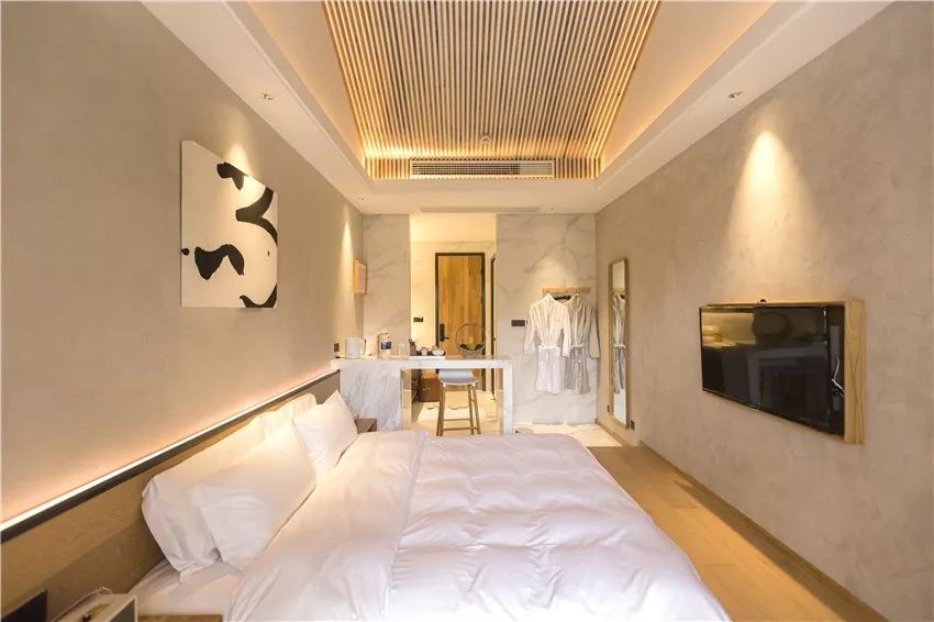 又挖到个21℃的清凉山城，还藏着人均¥300+就能入住的浙南“小星野”，仅限200套