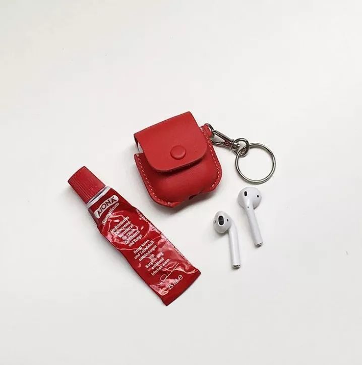 第四代airpods壳,不换手机壳的年轻人