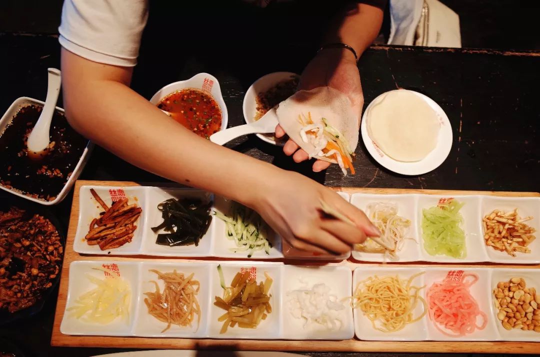 贵阳特色美食排行榜前十名,贵阳观山湖美食排行榜前十名