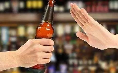 一瓶啤酒下肚该何去何从,喝冰啤酒左下腹痛