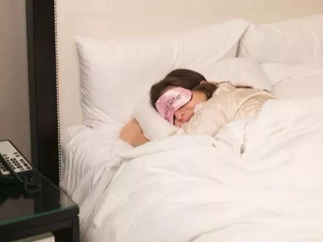 夏天身上油腻腻，怎么破？|团团健康小课堂