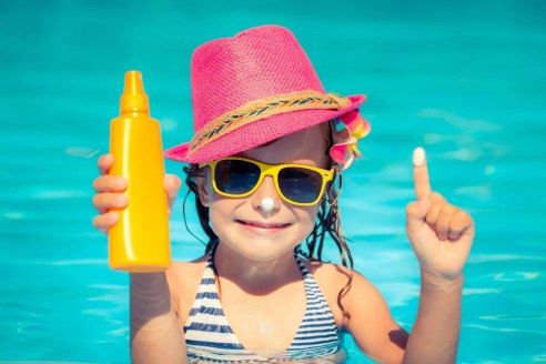 头发渐渐离开,头发离开了头皮会枯萎么