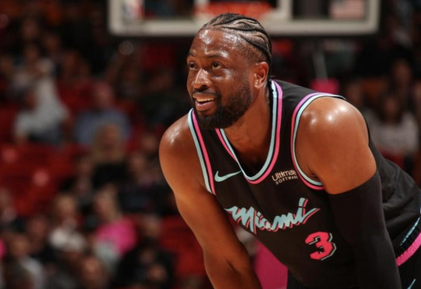 哪些球星换过球衣,换过球衣号码的十大巨星