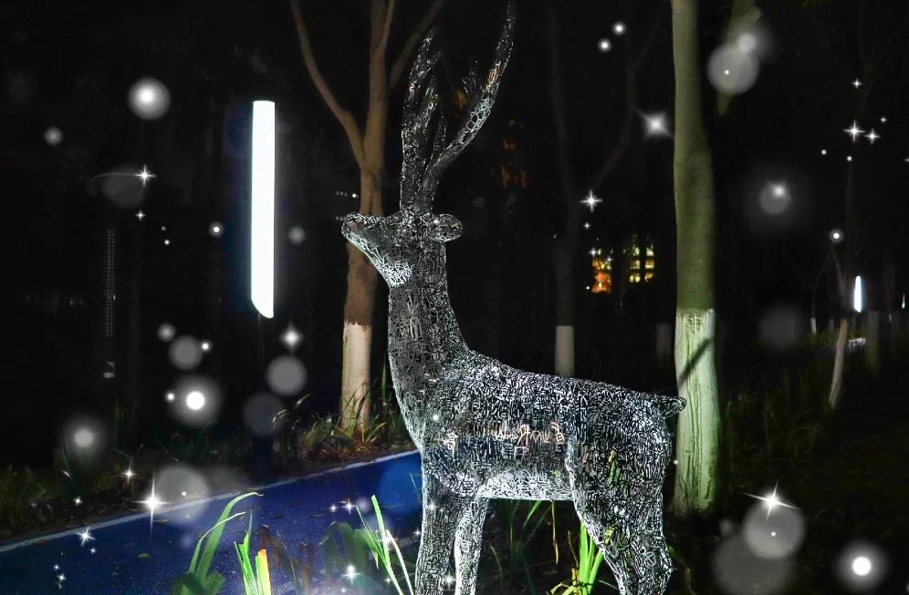 仙气荷池、时光走廊、滨湖绿道……川大持续惊艳焕颜！同学：这是仙境吗？