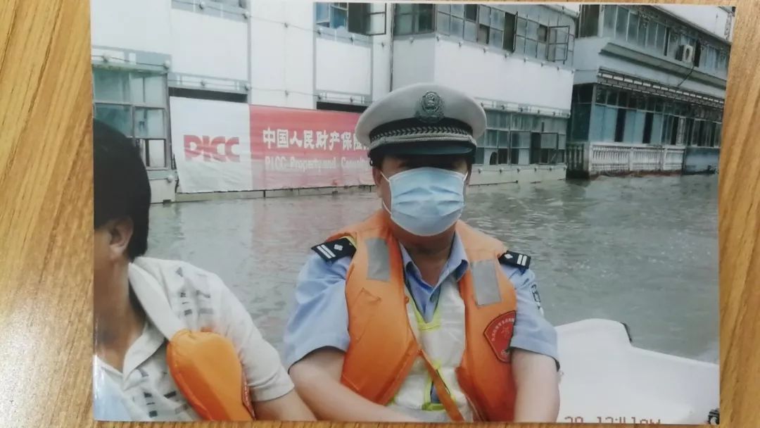 泪目！德州好交警郑云升走了！默默与病魔抗争8年，去世前7小时仍在岗