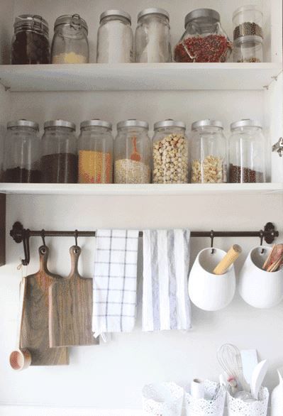 断舍离女人插画,断舍离收纳达人整理房间视频日本