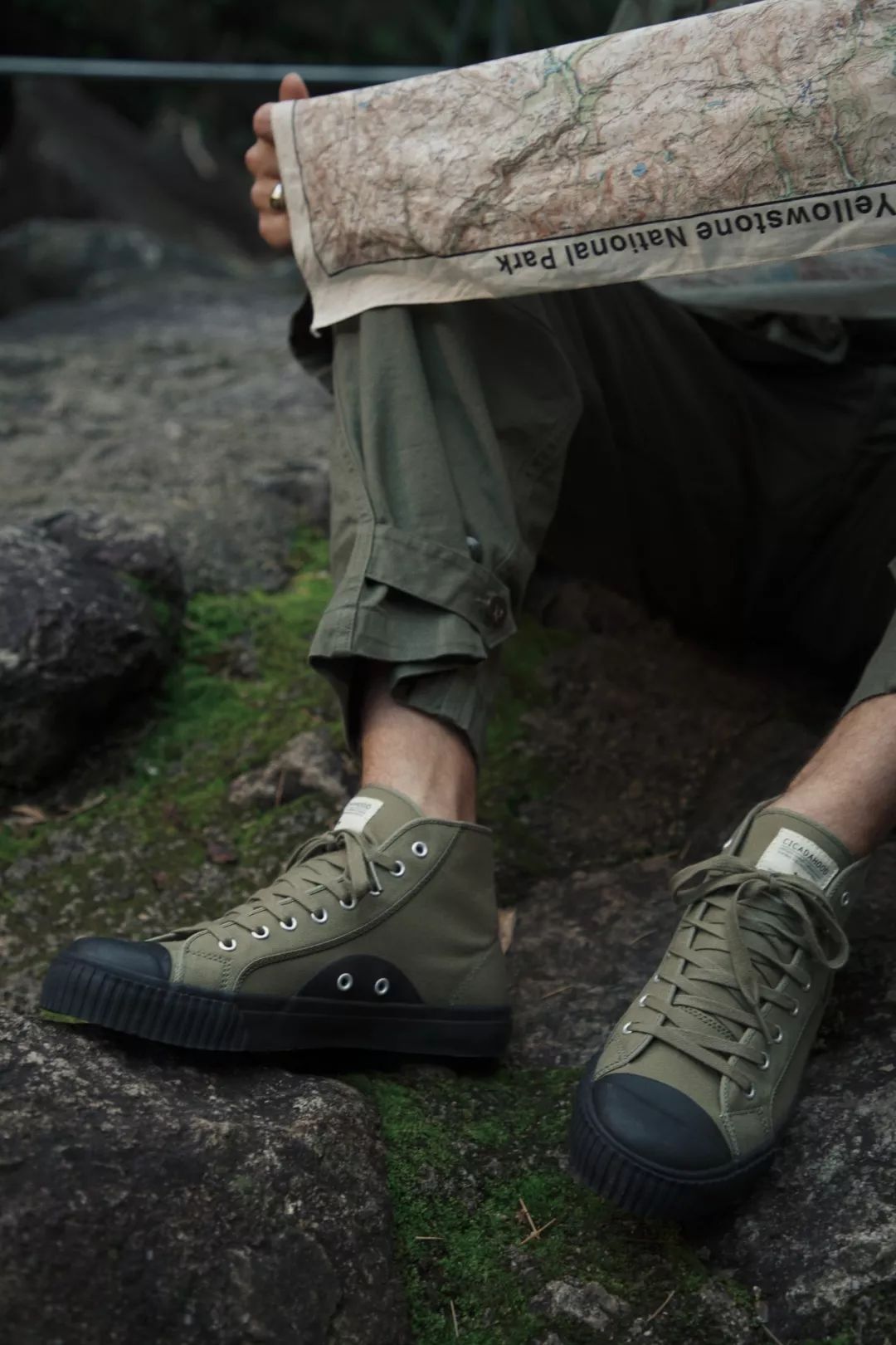 现在的女生找对象不按自身条件找,女孩找对象都看颜值